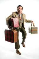 ONE MAN, TWO GUVNORS-3