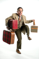 ONE MAN, TWO GUVNORS-4