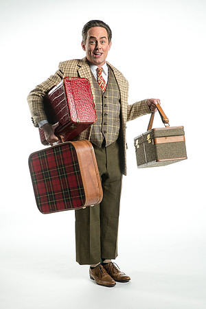 ONE MAN, TWO GUVNORS-1