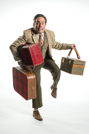 ONE MAN, TWO GUVNORS-9